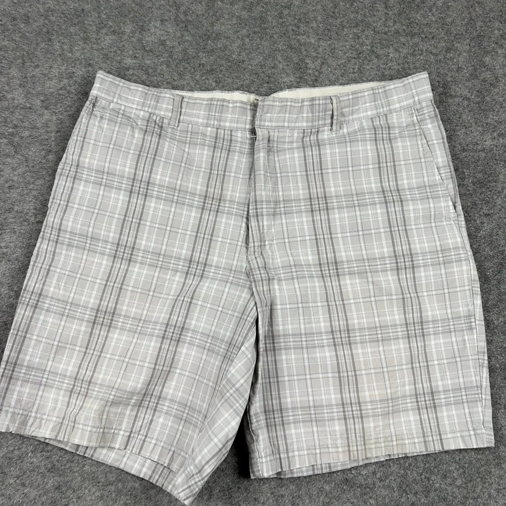 Y2K Dockers Shorts Mens 34 Gray Plaid Cotton Classic Fit Casual Summer Chino 00s